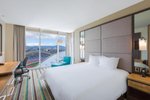 1 King Bed