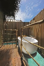 Hotel Constance Moofushi Maldives dovolenka