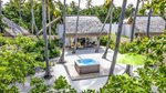 Beach vila jacuzzi
