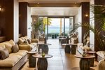 Lobby bar
