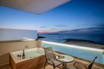 Suita s výhľadom na more a jacuzzi