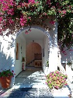 Hotel Costis Apartments dovolenka