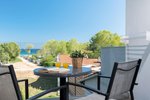 Dvojposteľová izba s čiastočným výhľadom na more - balkón