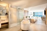 Junior Platinum Suita Sea front