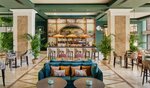 Lobby bar