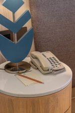 Telefón
