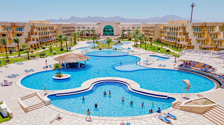 Hotel s bazénom