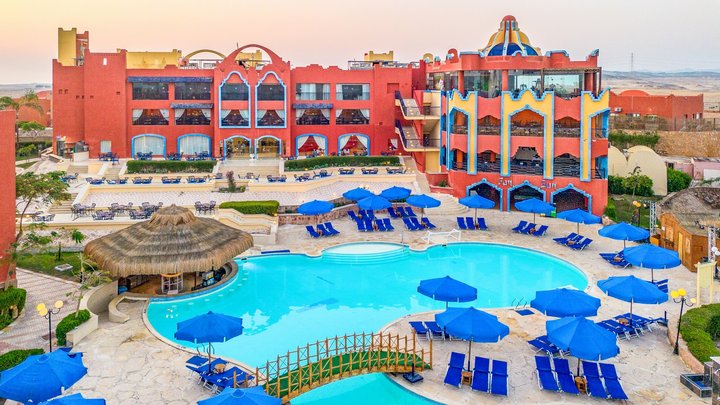Hotel s bazénom
