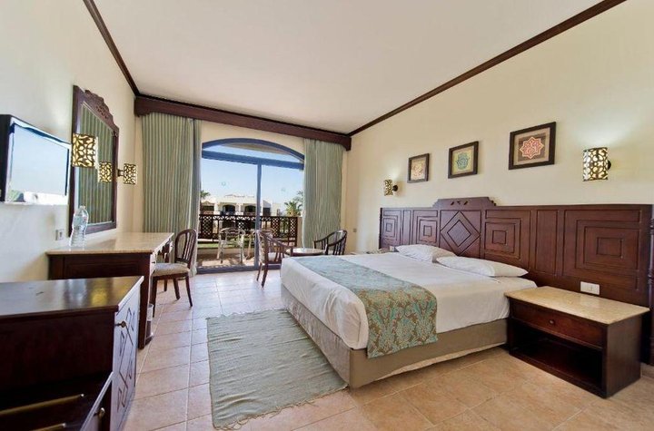 Amphoras Beach Resort – fotka 4