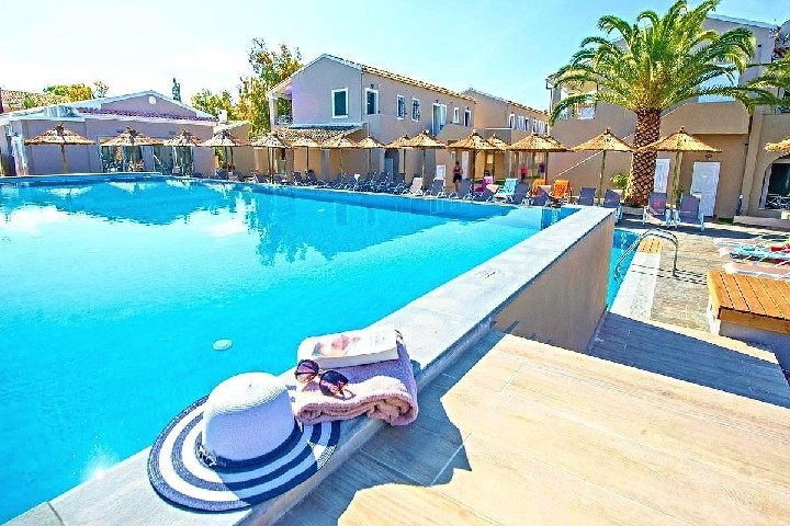 Hotel Amour Holiday Resort dovolenka