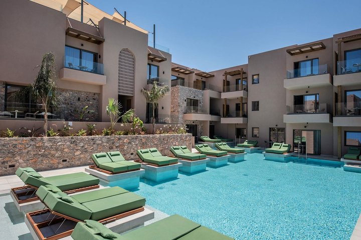 Hotel s bazénom