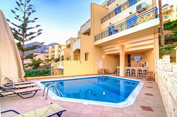 Hotel s bazénom