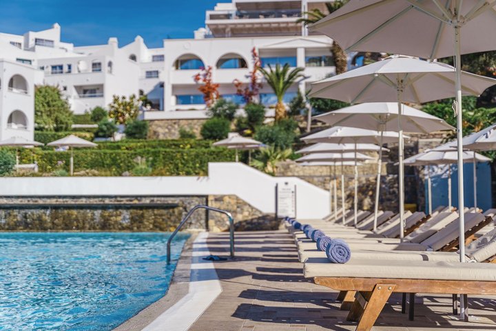 Hotel s bazénom