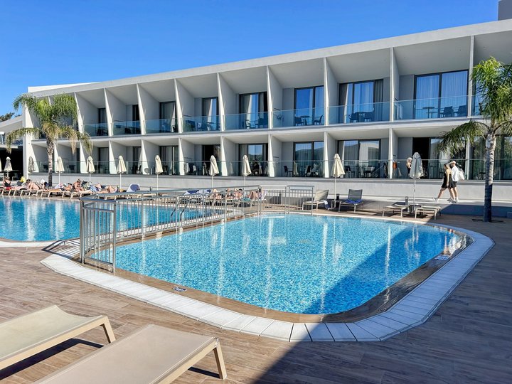 Hotel s bazénom