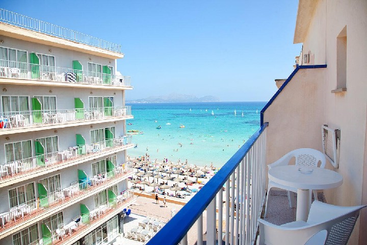 Výhľad na more z izby