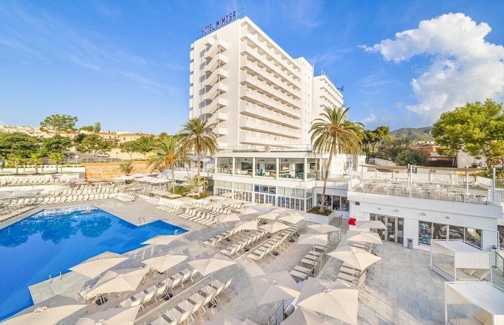 Hotel s bazénom