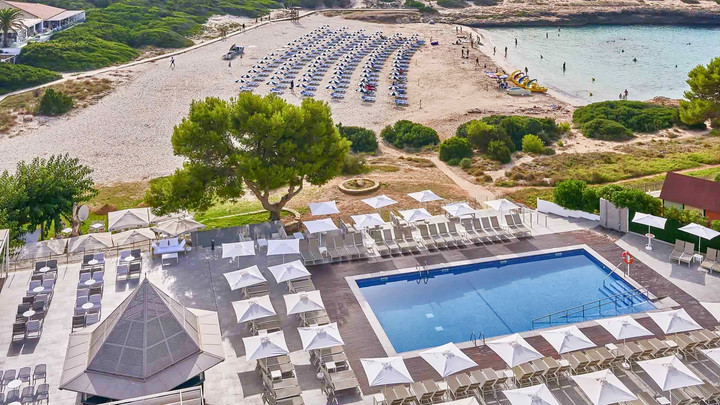 Hotel priamo pri pláži