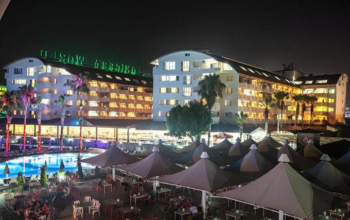 Club Lonicera World | KARTAGOtours