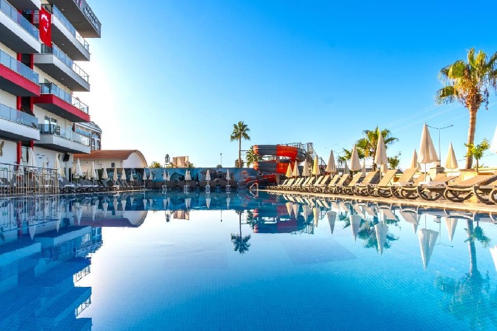 Hotel GRAND KOLIBRI PRESTIGE & SPA dovolenka